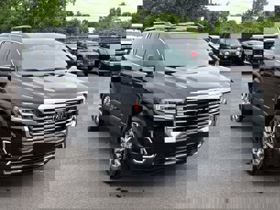 Used 2021 GMC Acadia SLT w/ LPO, Floor Liner Package