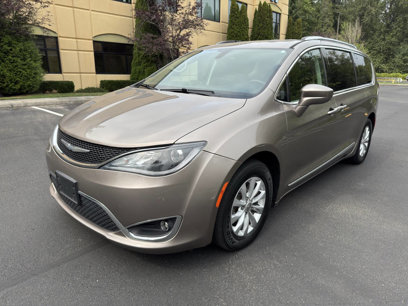 Used 2018 Chrysler Pacifica Touring-L