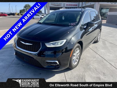 Used 2022 Chrysler Pacifica Touring-L