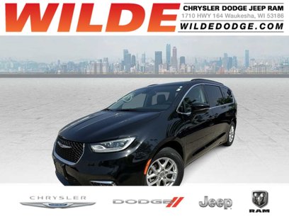 Used 2023 Chrysler Pacifica Touring-L