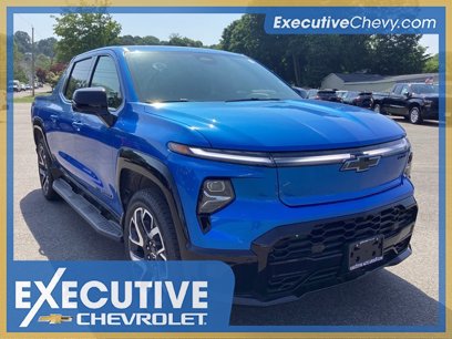 New 2025 Chevrolet Silverado EV RST
