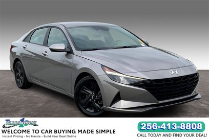 Used 2022 Hyundai Elantra SEL w/ Cargo Package