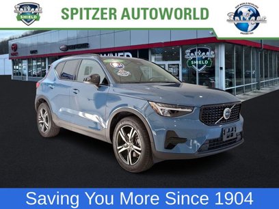 Used 2024 Volvo XC40 B5 Core