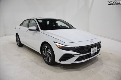 New 2025 Hyundai Elantra SEL