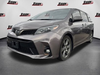 Used 2020 Toyota Sienna SE