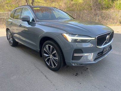 Certified 2022 Volvo XC60 B5 Momentum w/ Climate Package