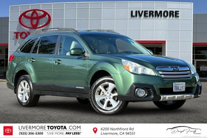Used 2013 Subaru Outback 2.5i Limited w/ Moonroof Pkg