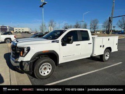 New 2024 GMC Sierra 3500 Pro w/ Convenience Package