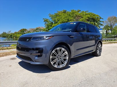 New 2025 Land Rover Range Rover Sport Dynamic SE