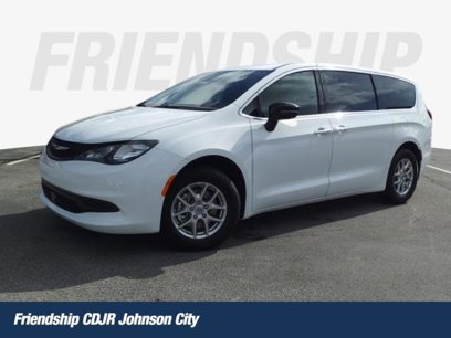 New 2025 Chrysler Voyager LX