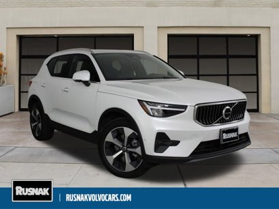 Used 2025 Volvo XC40 B5 Plus