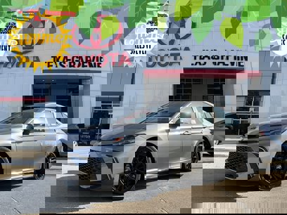 New 2025 Toyota Camry SE