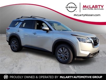 New 2025 Nissan Pathfinder SV w/ SV Premium Package