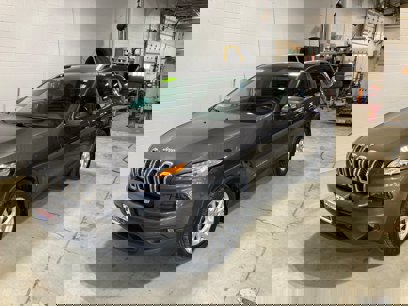 Used 2017 Jeep Cherokee Latitude w/ Cold Weather Group