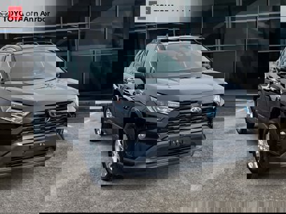 Used 2021 Toyota RAV4 XLE w/ Carpet Mat Package (TMS)