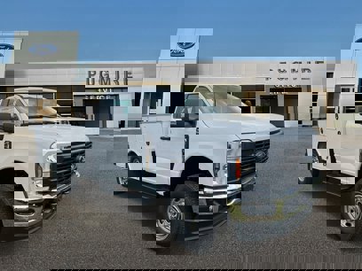 New 2024 Ford F250 XL w/ FX4 Off-Road Package
