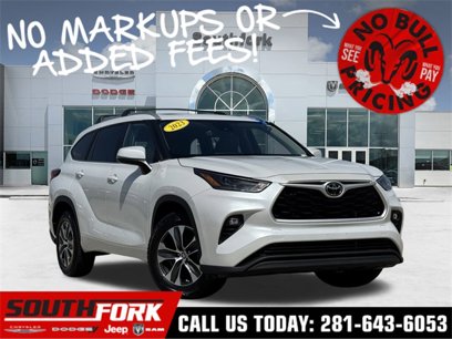 Used 2023 Toyota Highlander LE