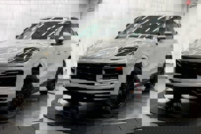 New 2025 Porsche Cayenne S