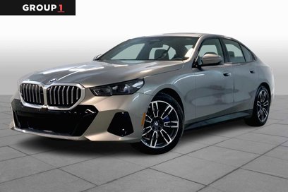 New 2025 BMW 530i xDrive w/ M Sport Package