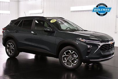 New 2025 Chevrolet Trax LT w/ Driver Confidence Package