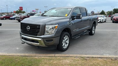 Used 2024 Nissan Titan SV w/ SV Convenience Package