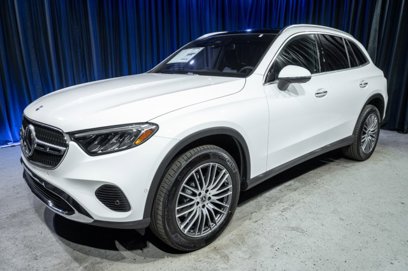 New 2025 Mercedes-Benz GLC 300