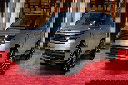 New 2025 Land Rover Range Rover SE