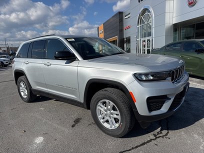 New 2025 Jeep Grand Cherokee Laredo w/ Trailer Tow Package