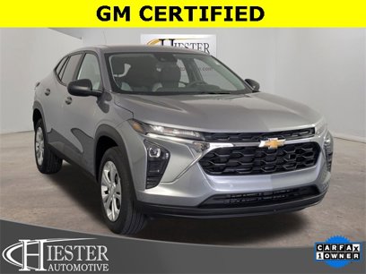 Used 2025 Chevrolet Trax LS w/ Driver Confidence Package