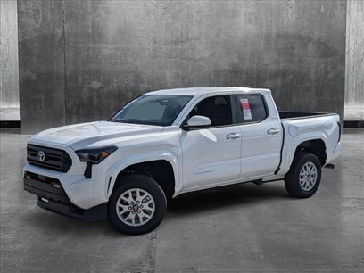 New 2024 Toyota Tacoma SR5