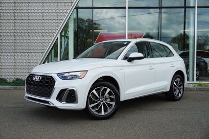 Certified 2024 Audi Q5 2.0T Premium w/ Convenience Package