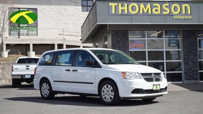 Used 2016 Dodge Grand Caravan American Value Package w/ UConnect Hands-Free Group