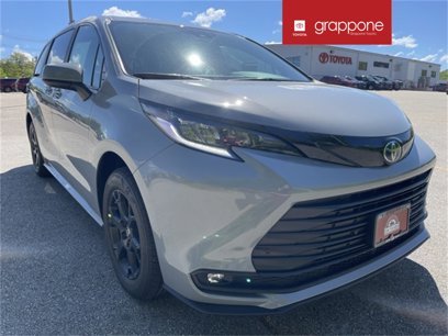 New 2025 Toyota Sienna XLE Woodland Edition