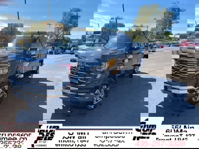 New 2025 GMC Sierra 1500 SLT w/ SLT Convenience Package