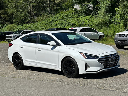 Used 2020 Hyundai Elantra Limited w/ Ultimate Package 03