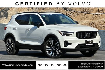 Certified 2023 Volvo XC40 B5 Ultimate