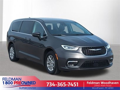 Certified 2023 Chrysler Pacifica Touring-L