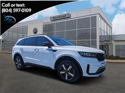 Used 2023 Kia Sorento S w/ Panoramic Sunroof Package