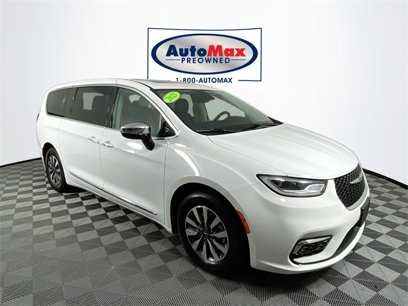 Used 2023 Chrysler Pacifica Limited