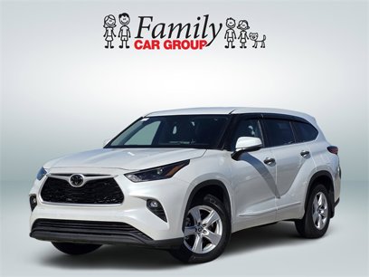 Used 2023 Toyota Highlander LE