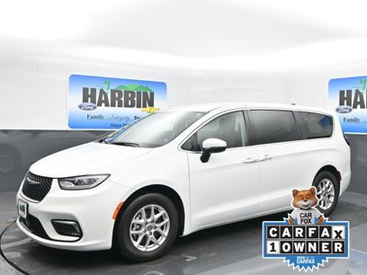 Used 2023 Chrysler Pacifica Touring-L