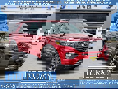 New 2024 Ford Explorer XLT w/ Equipment Group 202A