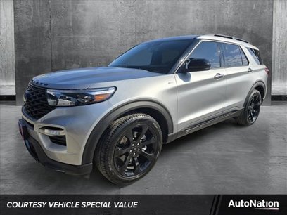 New 2024 Ford Explorer ST-Line w/ Class IV Trailer Tow Package
