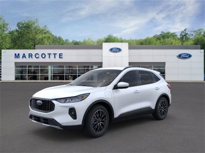 New 2025 Ford Escape SE