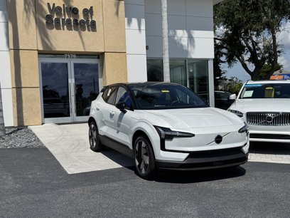New 2025 Volvo EX30 Plus w/ Climate Package