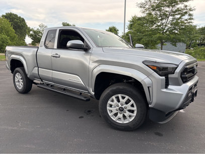 New 2025 Toyota Tacoma SR5