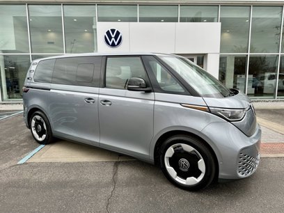 New 2025 Volkswagen ID. Buzz Pro S