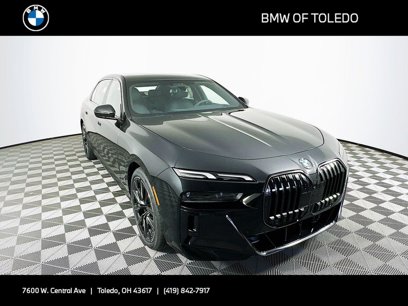 New 2025 BMW 760i xDrive w/ Autobahn Package