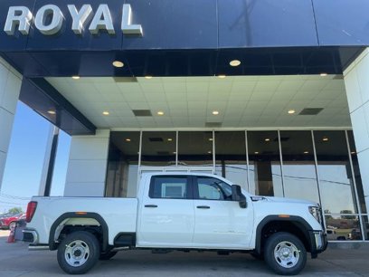 New 2025 GMC Sierra 2500 Pro