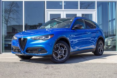 New 2025 Alfa Romeo Stelvio Sprint